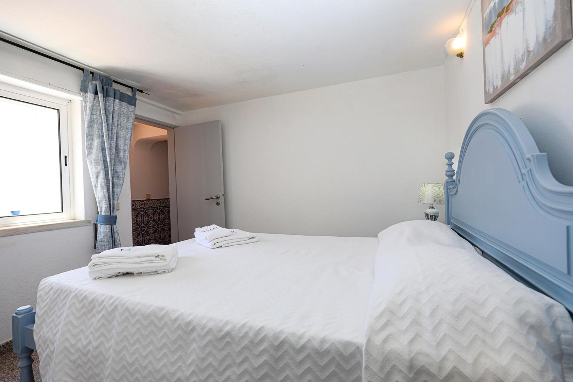 Akisol Apartments In Burgau Budens Room photo